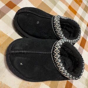 UGG Black Kids Slippers